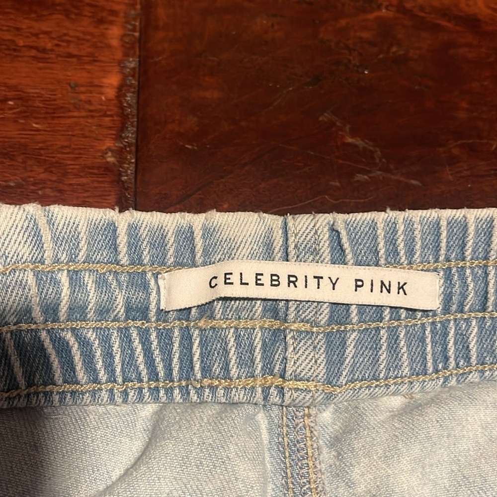 Celebrity Pink denim shorts light wash elastic wait and drawstring frayed sz XXl - Picture 3 of 11